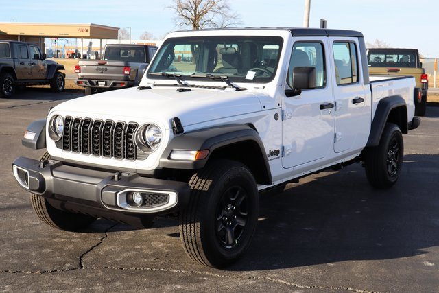 New 2026 Jeep Gladiator Sport image 17