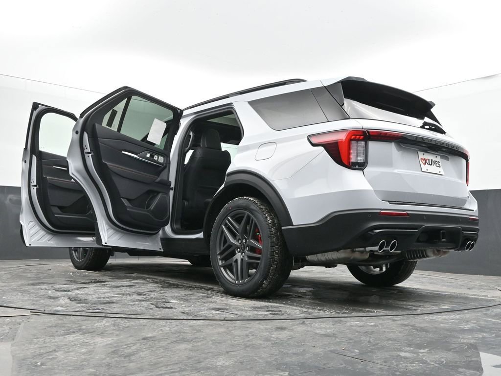 New 2026 Ford Explorer ST w/ Sun And Sound Package image 93