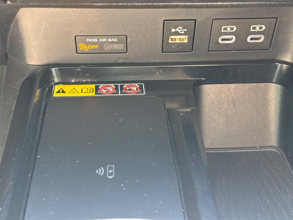 Used 2025 Toyota Camry LE FWD image 28