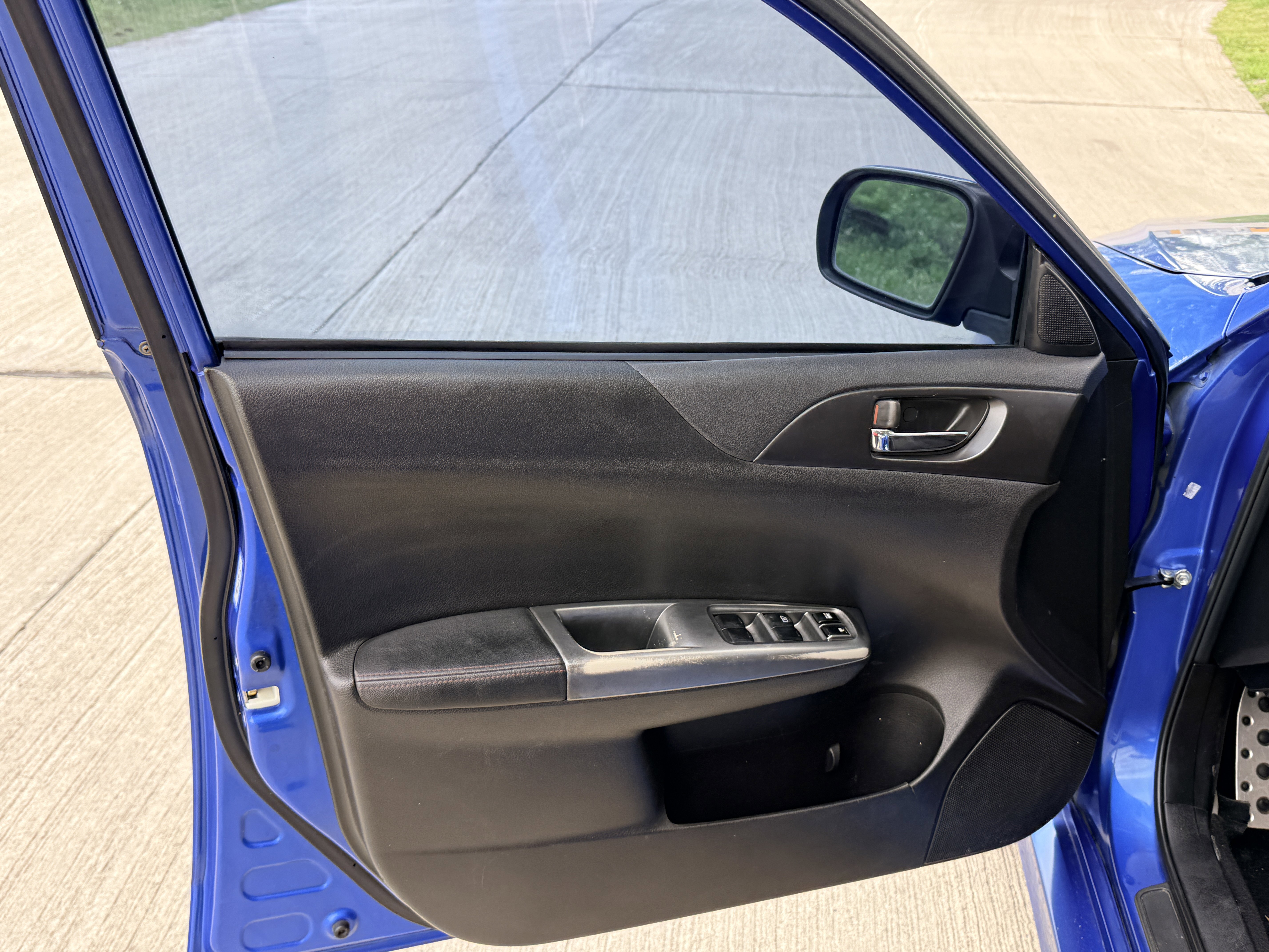 Used 2013 Subaru Impreza WRX Sedan AWD/4WD image 26