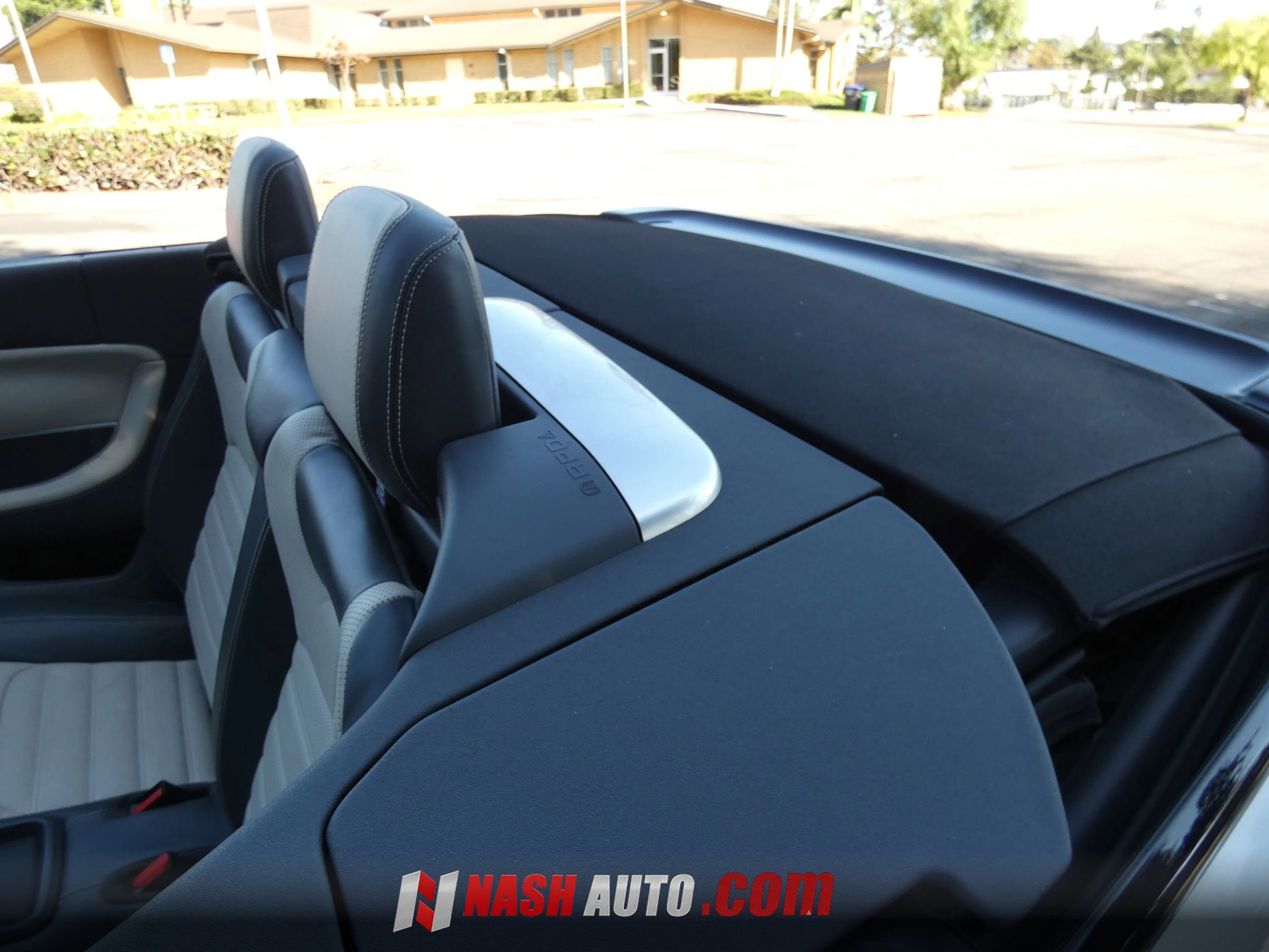 Used 2019 Land Rover Range Rover Evoque SE Dynamic AWD/4WD image 19