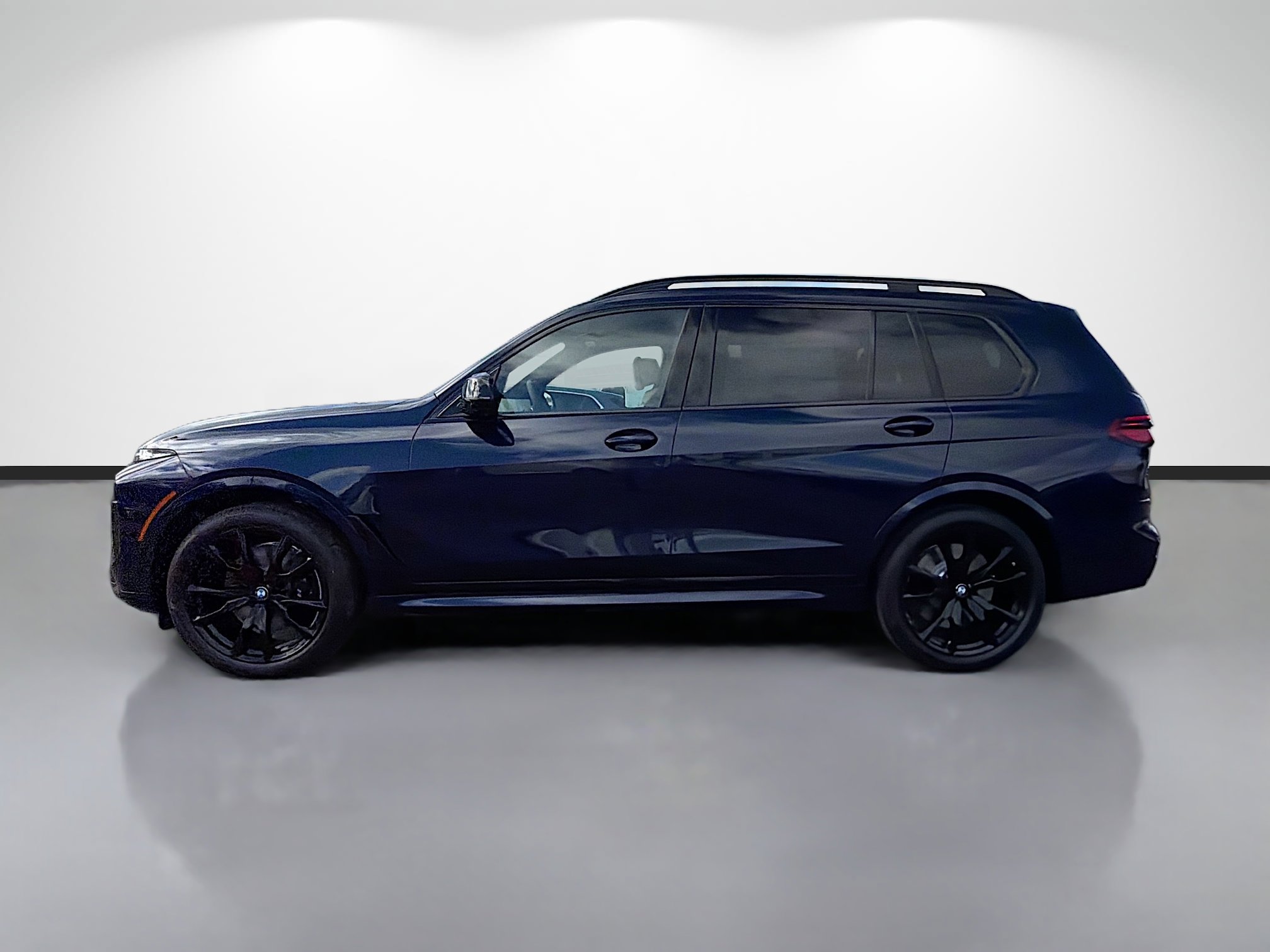 New 2026 BMW X7 M60i image 6