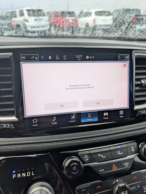 Used 2022 Chrysler Pacifica Touring image 35