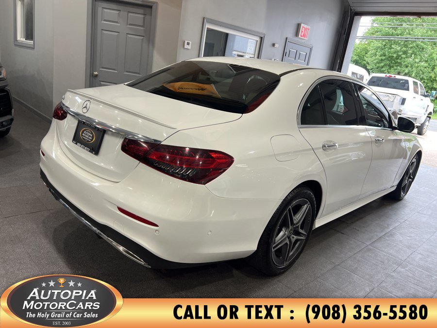 Used 2022 Mercedes-Benz E 350 Sedan w/ AMG Line Exterior image 4