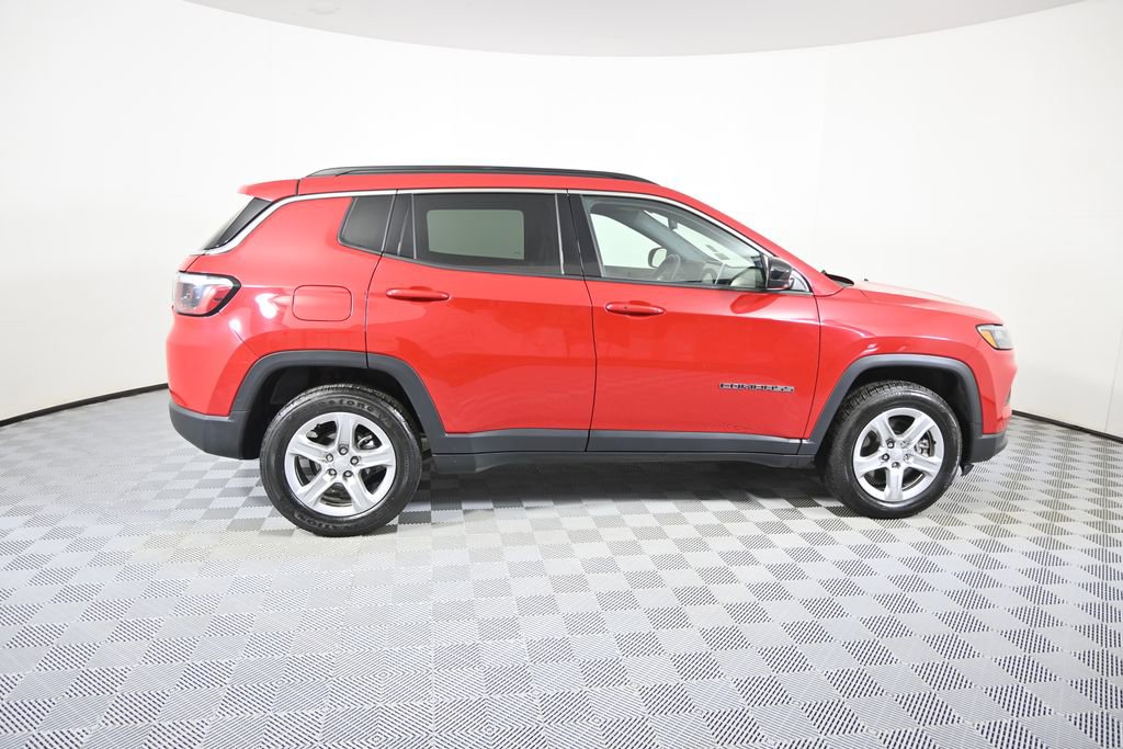 Used 2024 Jeep Compass Latitude image 7