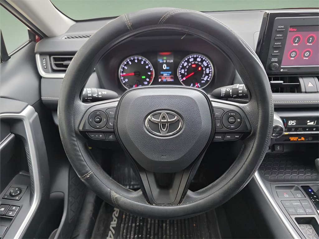 Used 2021 Toyota RAV4 XLE image 24