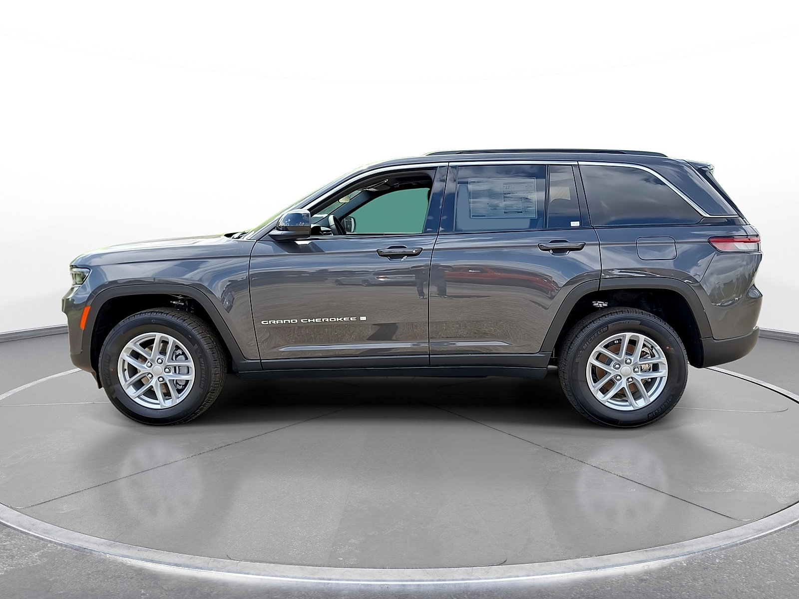 New 2026 Jeep Grand Cherokee Laredo X AWD/4WD image 5