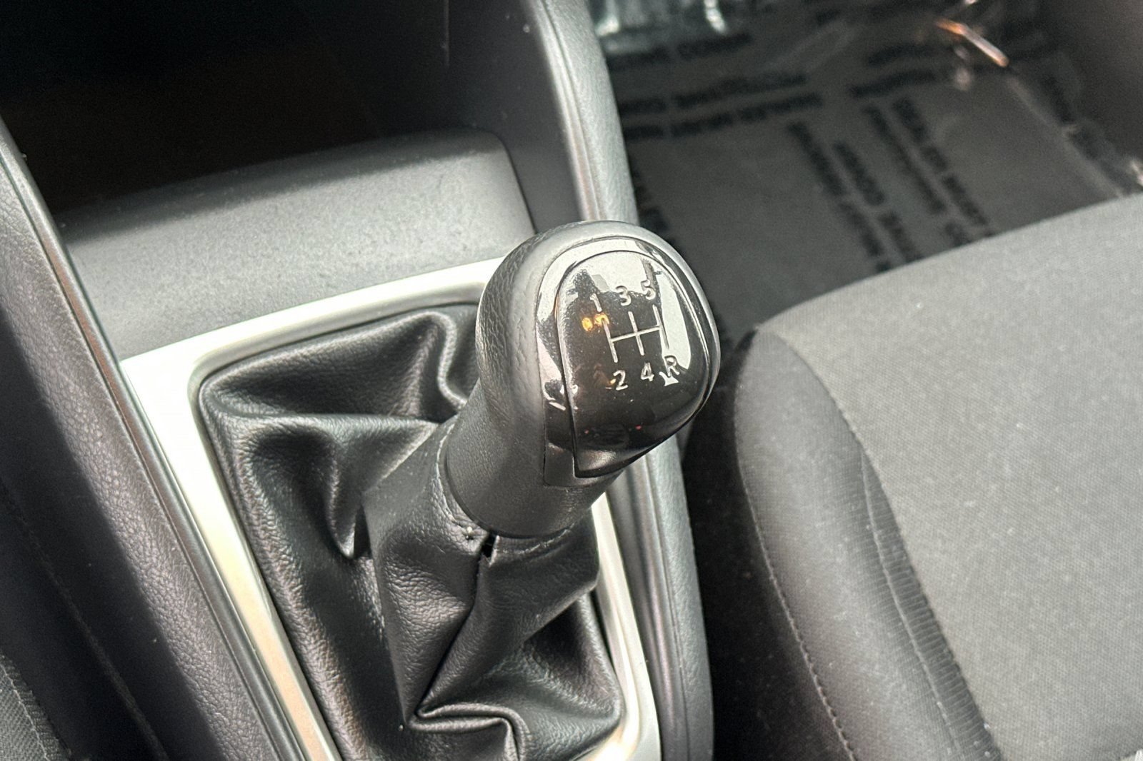 Used 2024 Nissan Versa S FWD image 23