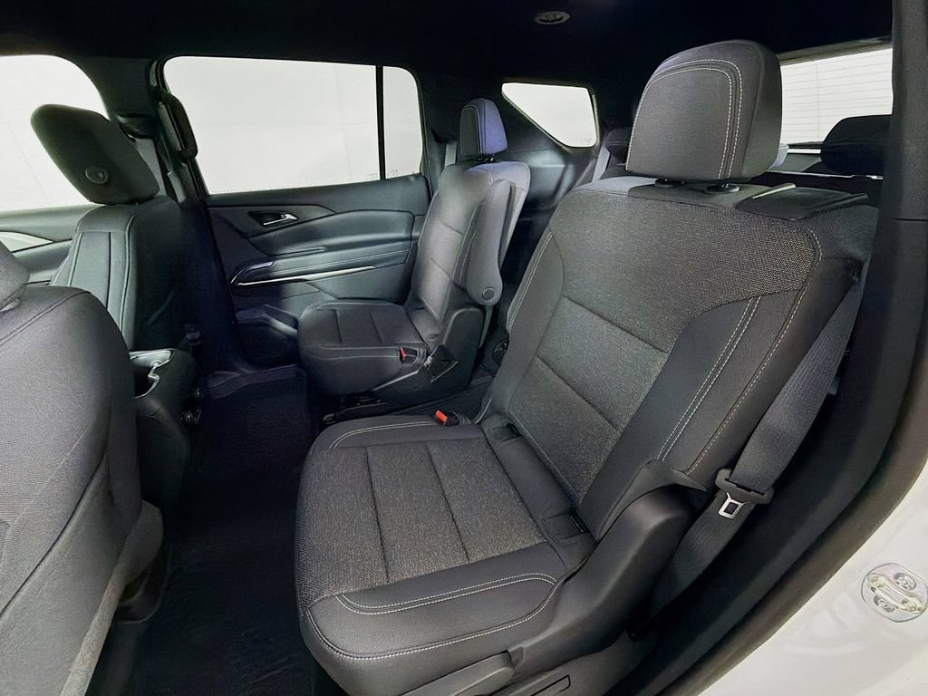 New 2026 Chevrolet Traverse LT w/ LPO, Floor Liner Package AWD/4WD image 17