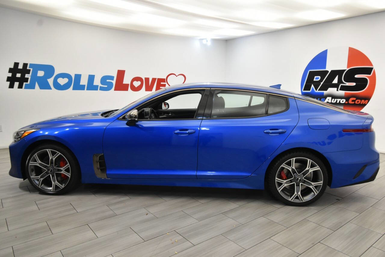 Used 2019 Kia Stinger GT image 2