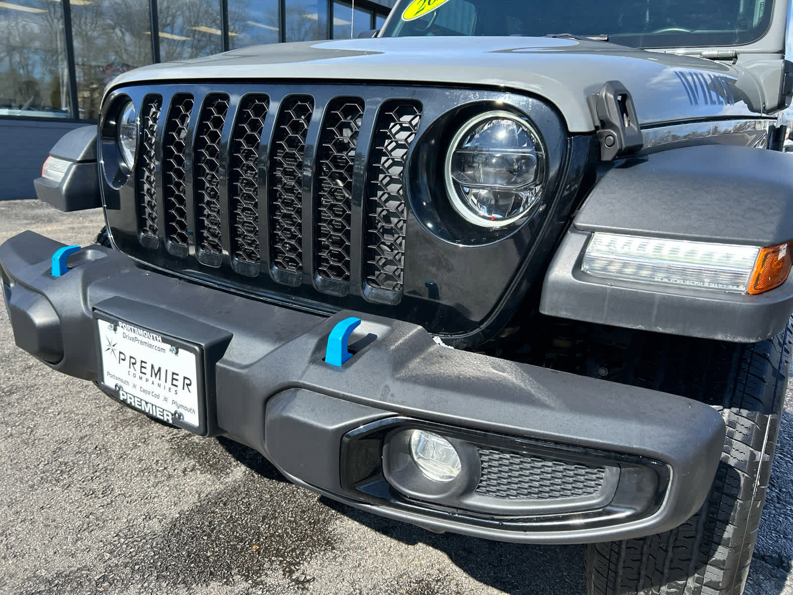 Used 2023 Jeep Wrangler Unlimited w/ Cold Weather Group image 11