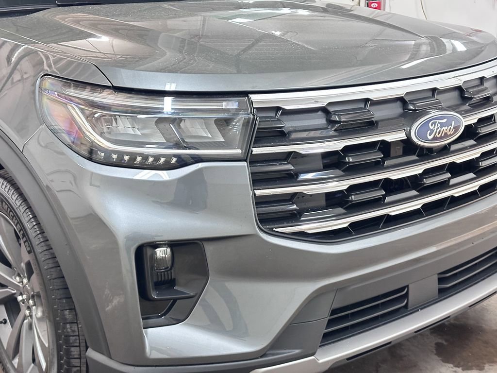 New 2026 Ford Explorer Active w/ Active Comfort Package image 12