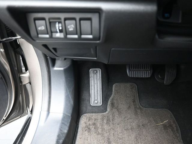 Used 2020 Subaru Outback Premium image 16