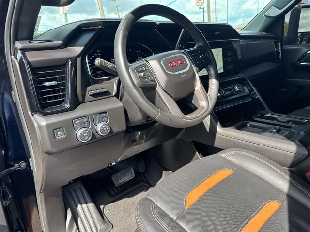 Used 2025 GMC Sierra 2500 AT4 w/ AT4 Premium Plus Package image 21