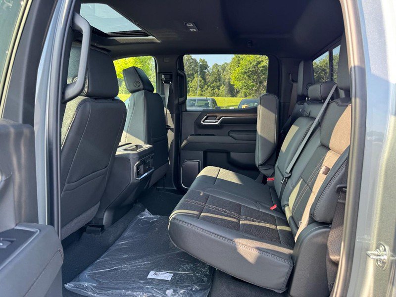 New 2026 Chevrolet Silverado 1500 High Country w/ Technology Package AWD/4WD image 9