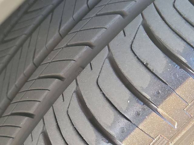 Used 2025 Ford Explorer Active w/ Active Comfort Package RWD image 25