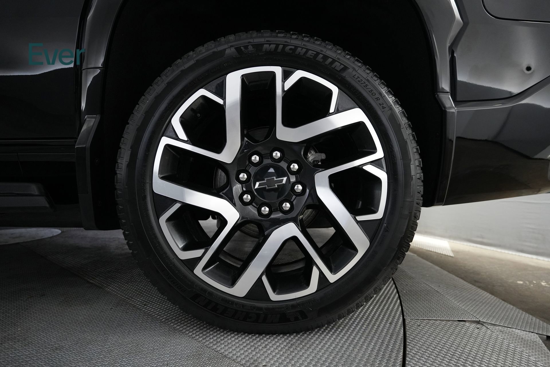 Used 2024 Chevrolet Silverado EV RST image 10