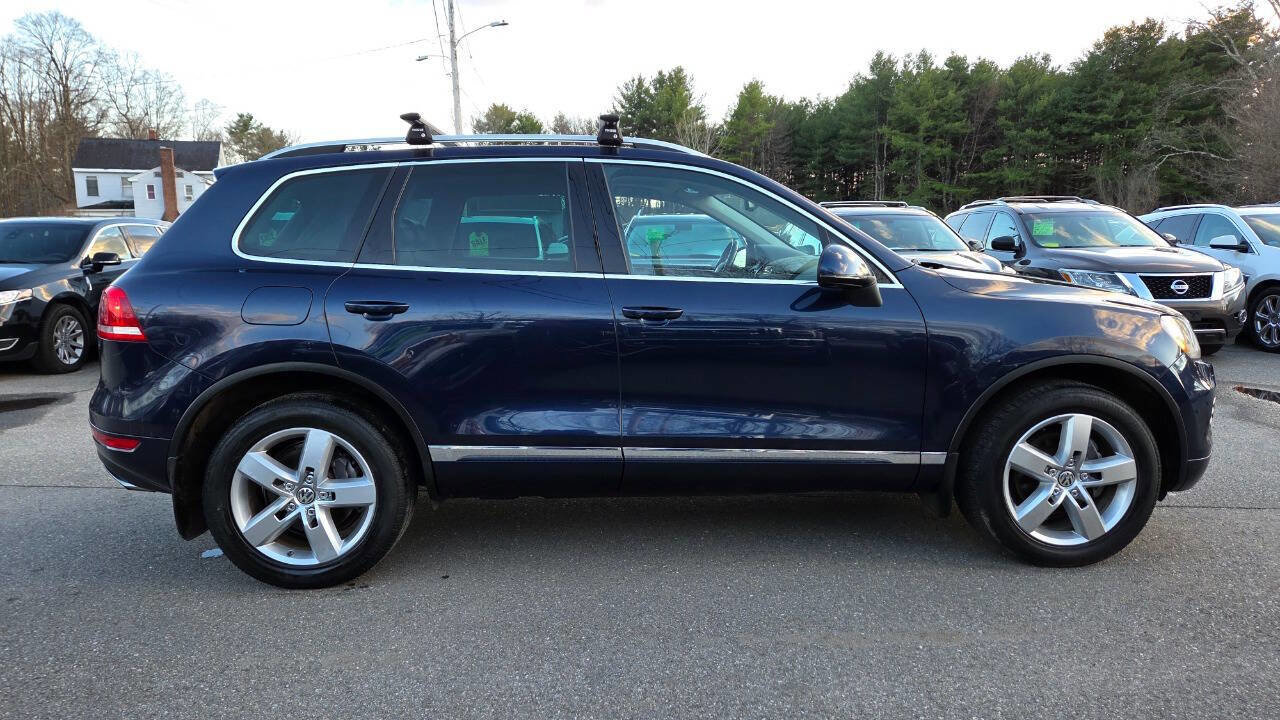 Used 2012 Volkswagen Touareg VR6 image 18