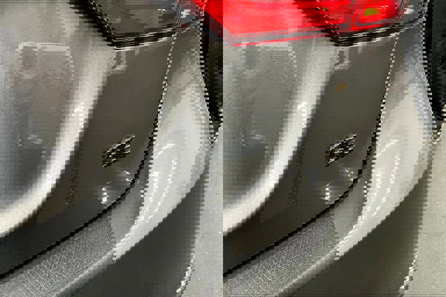 Used 2024 Toyota Camry SE FWD image 9