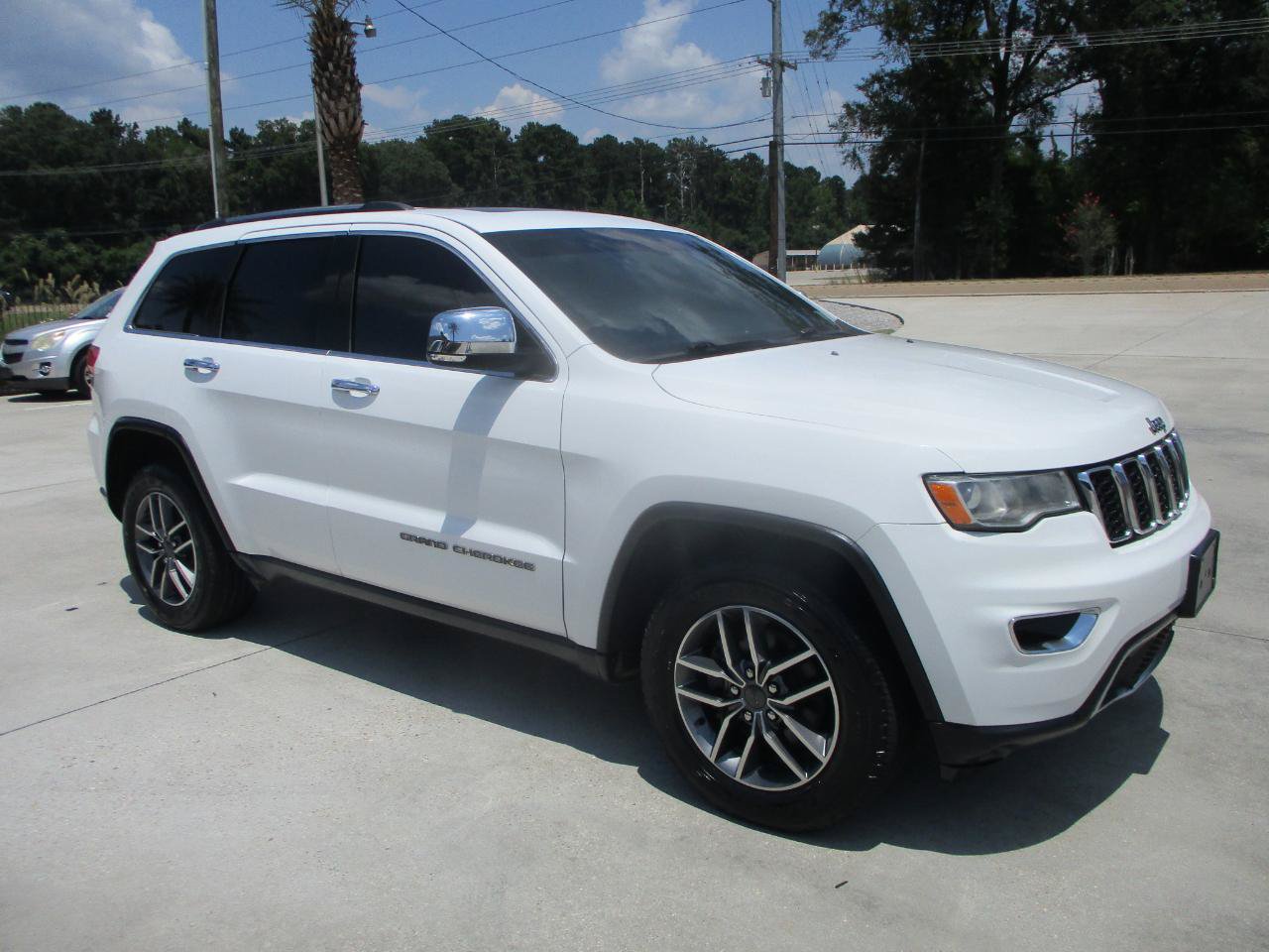 Used 2020 Jeep Grand Cherokee Limited AWD/4WD image 26