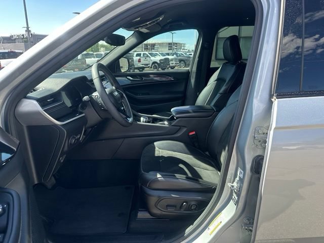 Certified 2023 Jeep Grand Cherokee Altitude AWD/4WD image 21