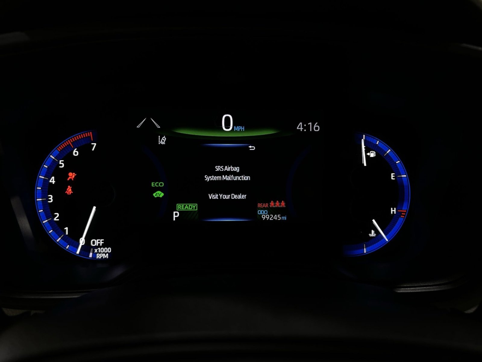 Used 2022 Toyota Corolla LE FWD image 30