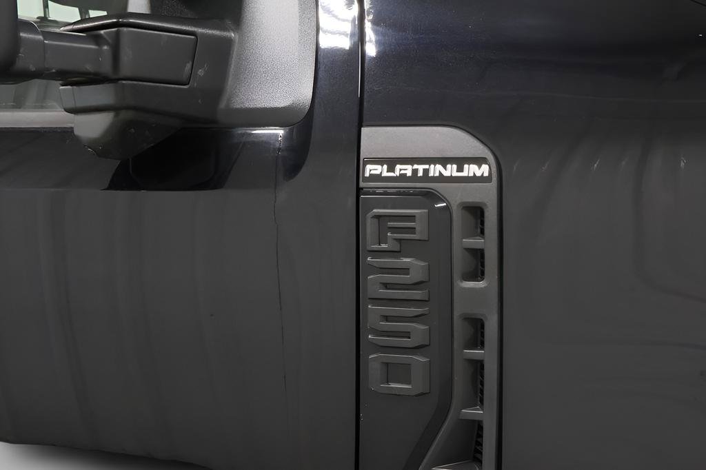Used 2025 Ford F250 Platinum AWD/4WD image 36