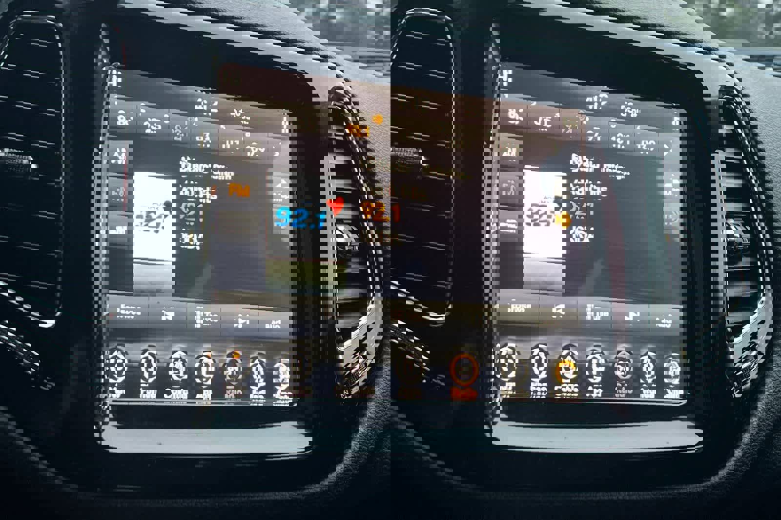 Used 2018 Jeep Compass Limited w/ Navigation Group image 22