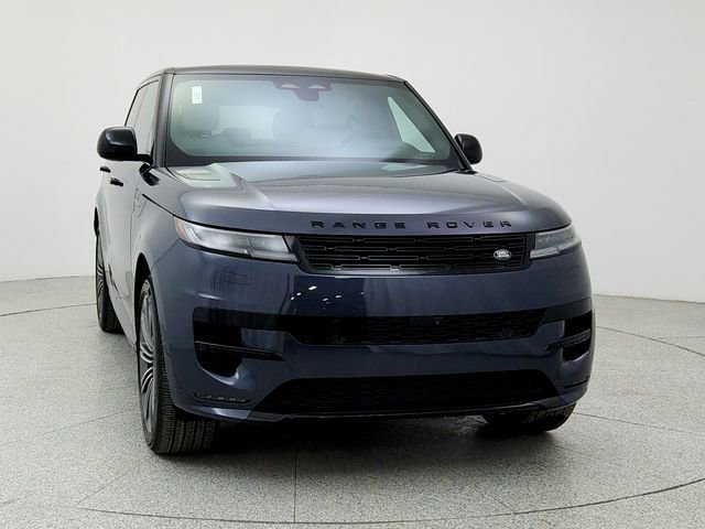 New 2026 Land Rover Range Rover Sport Dynamic SE AWD/4WD image 2