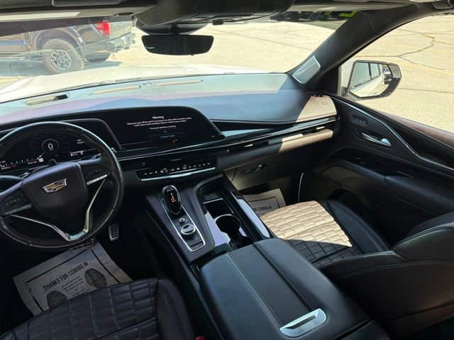 Used 2024 Cadillac Escalade Premium Luxury Platinum w/ Heavy-Duty Trailer Package AWD/4WD image 20