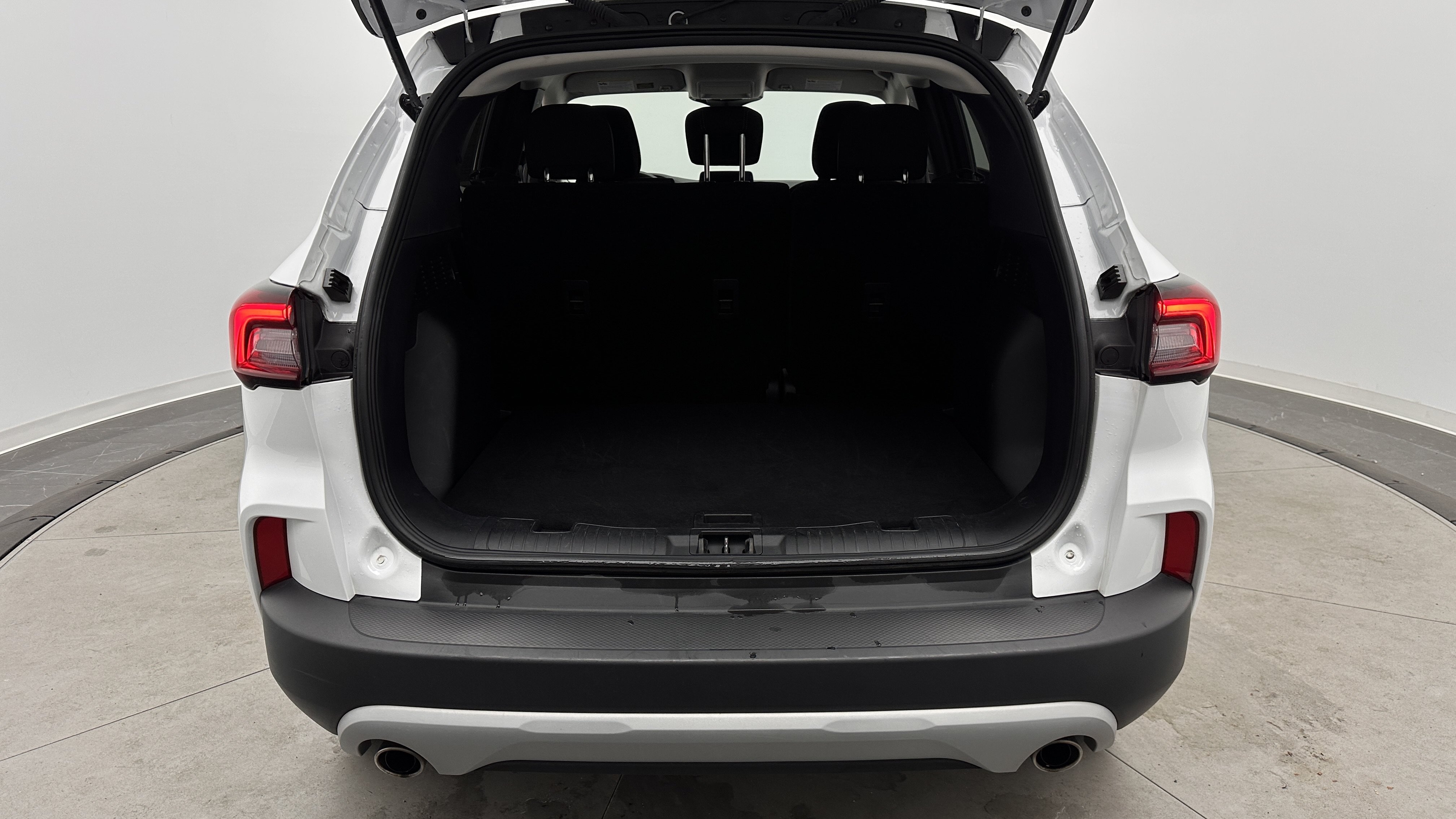 Used 2025 Ford Escape Active AWD/4WD image 29