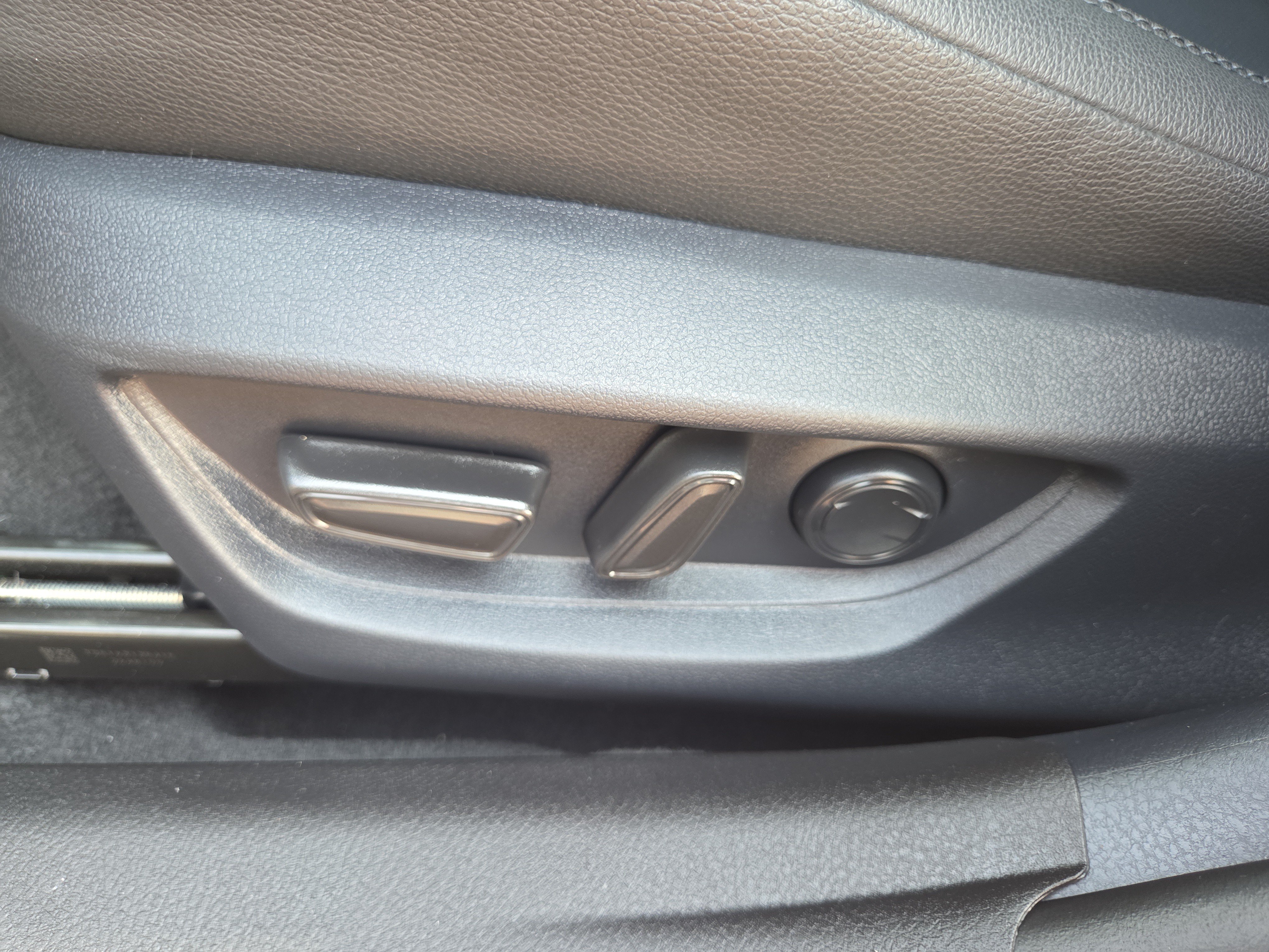 Certified 2025 Toyota Camry XSE FWD image 30