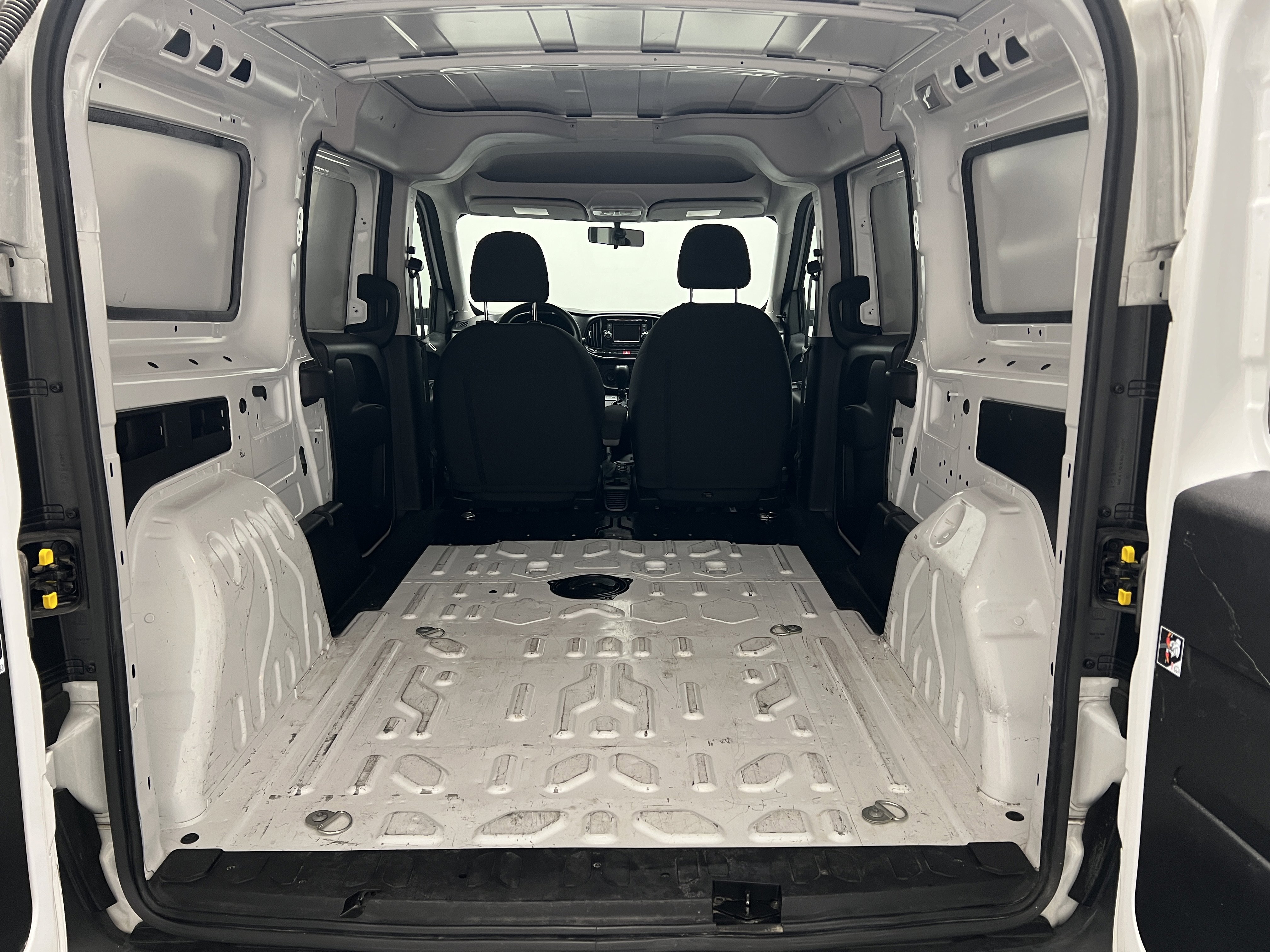 Used 2021 RAM ProMaster City Tradesman image 16