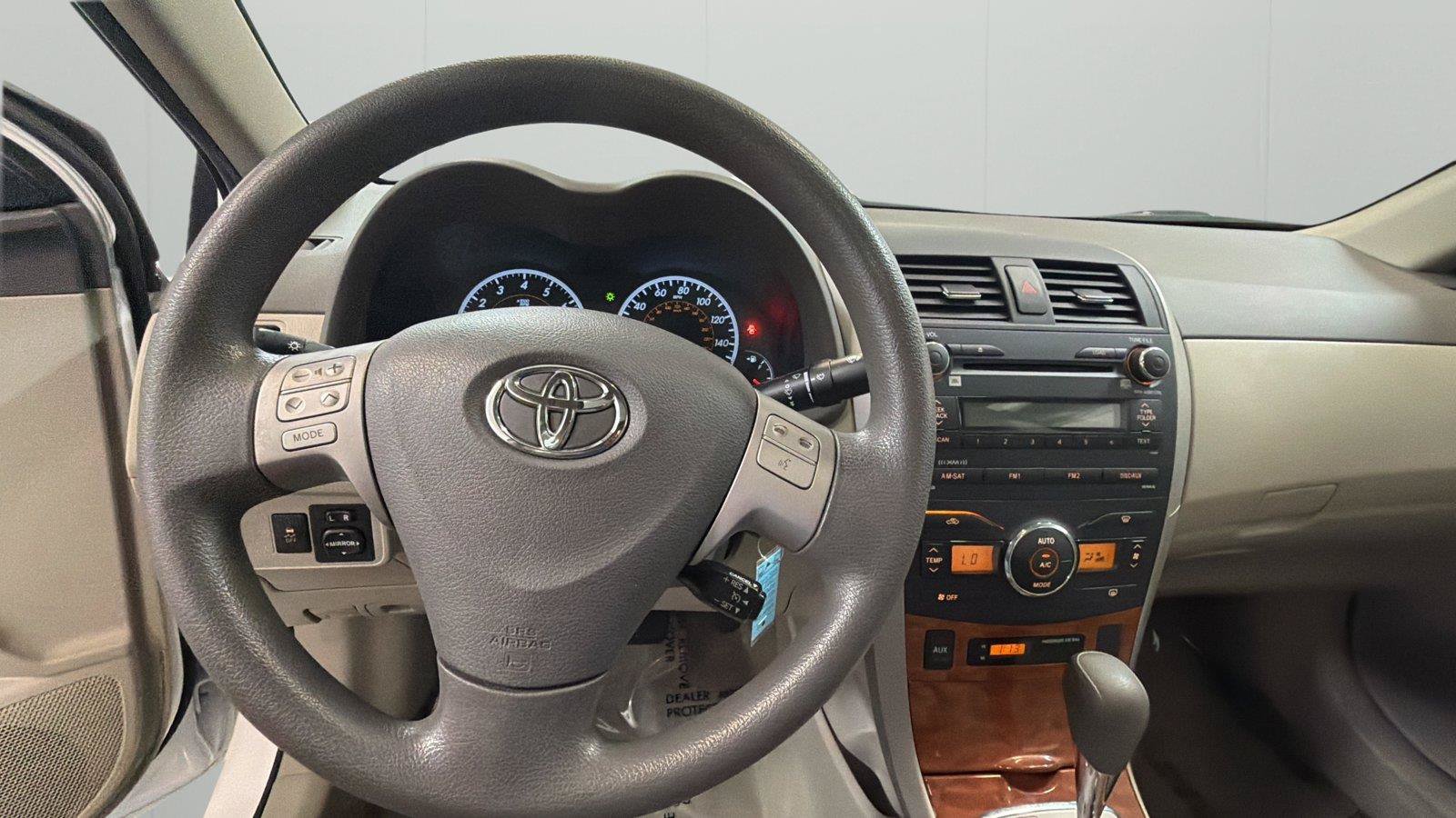 Used 2010 Toyota Corolla XLE FWD image 22