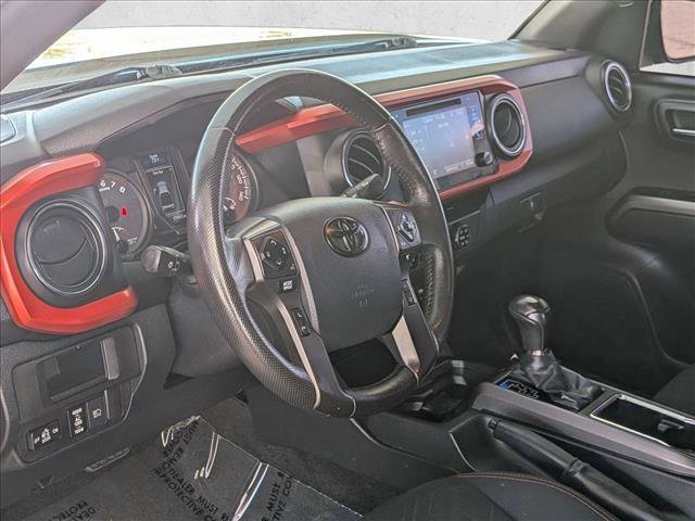 Used 2019 Toyota Tacoma TRD Off-Road AWD/4WD image 10