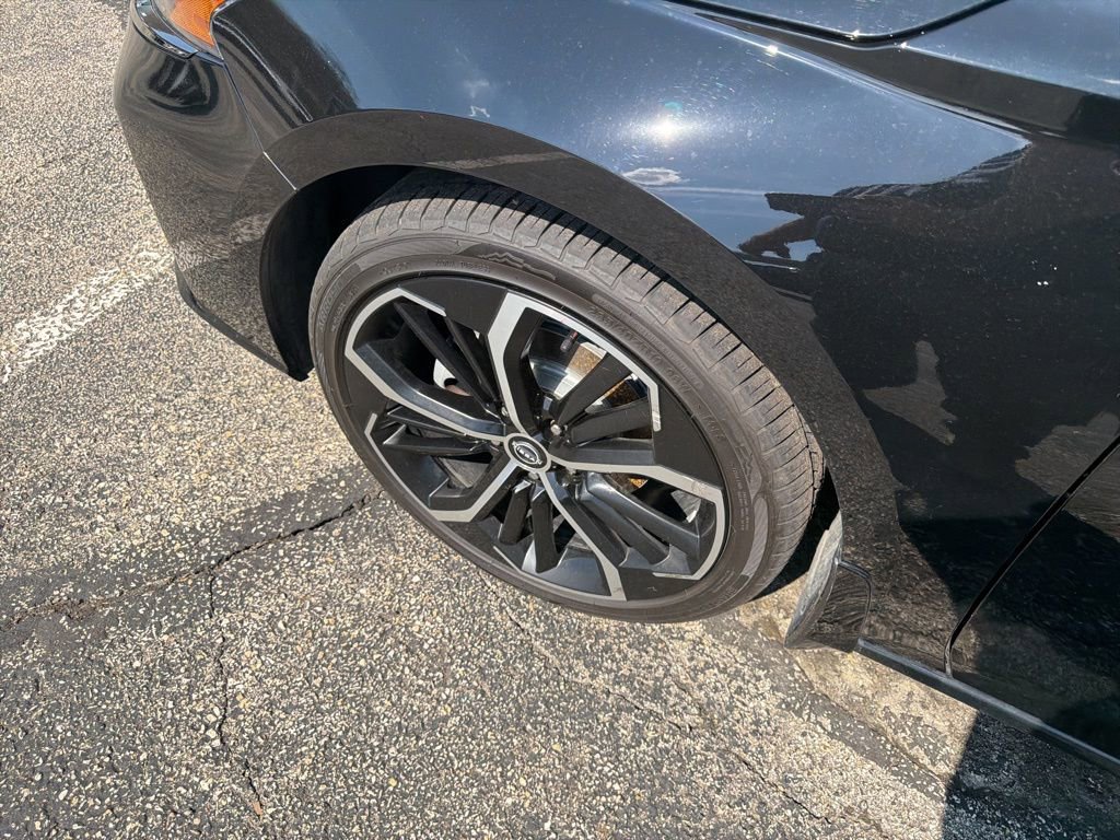 Used 2023 Nissan Altima 2.5 SR w/ SR Premium Package image 3