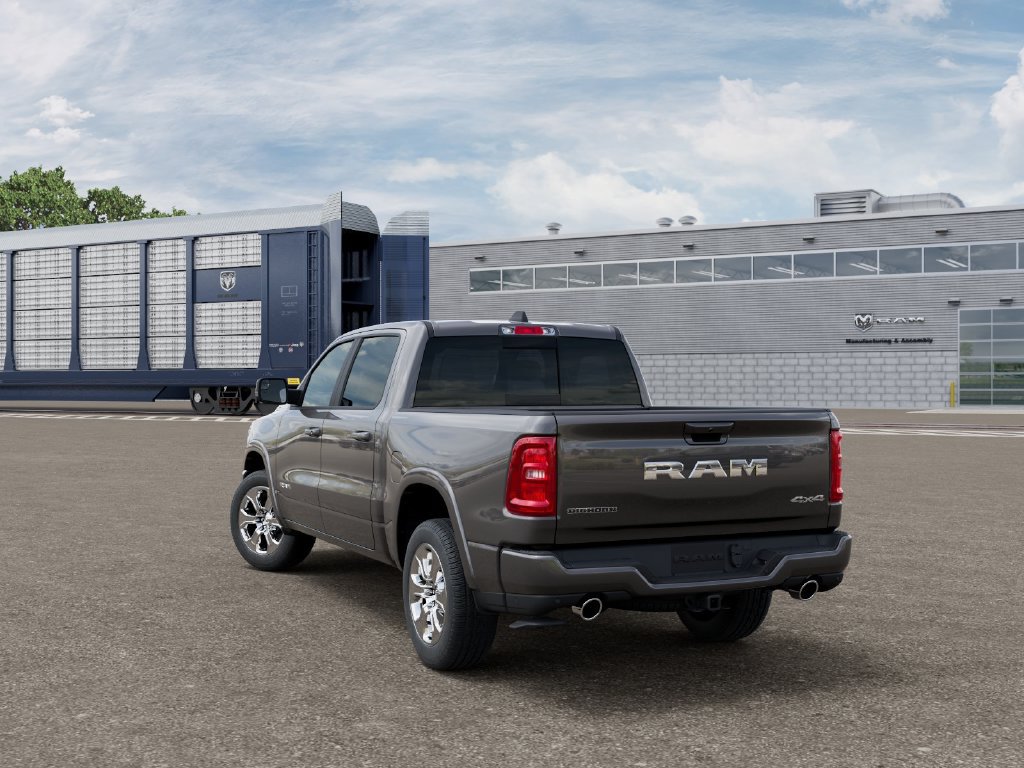 New 2027 RAM 1500 4x4 Crew Cab image 3