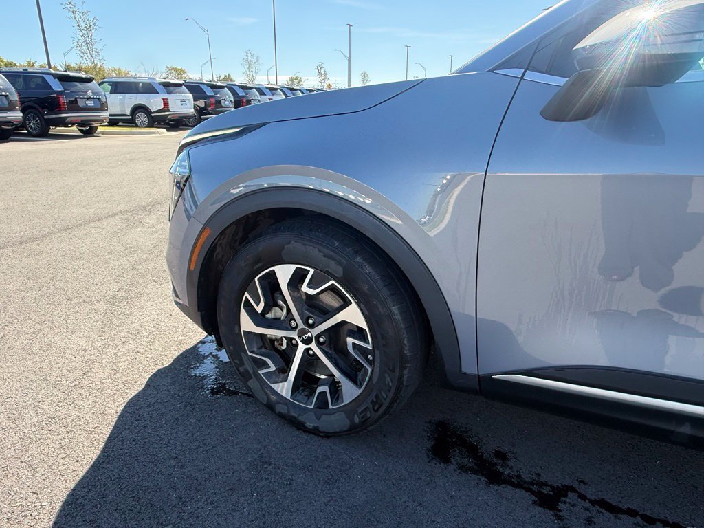 Used 2023 Kia Sportage EX FWD image 29