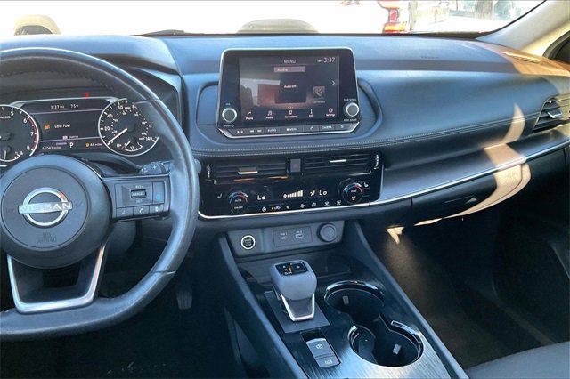 Certified 2022 Nissan Rogue SV w/ SV Premium Package image 5