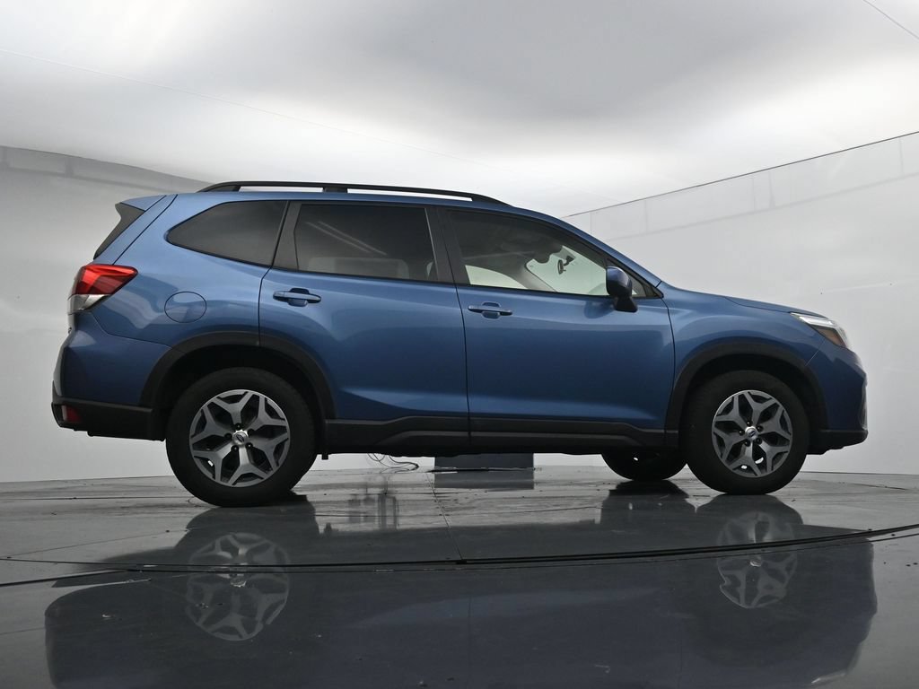 Used 2021 Subaru Forester Premium AWD/4WD image 38