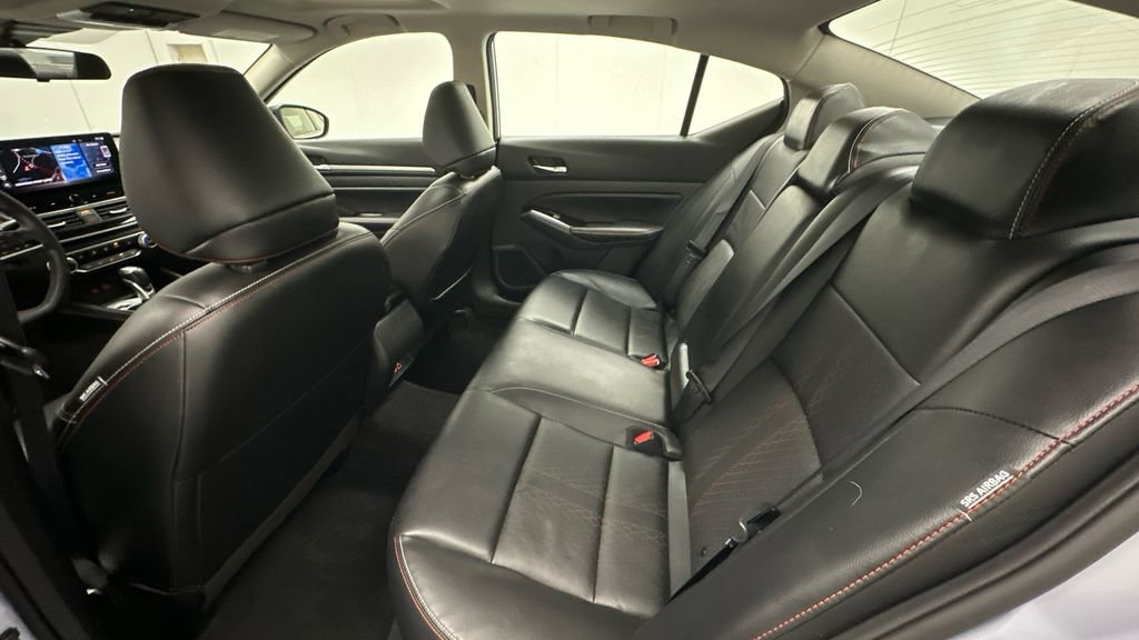 Certified 2024 Nissan Altima 2.5 SR w/ SR Premium Package FWD image 10