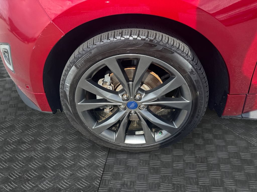 Used 2018 Ford Edge Sport w/ Equipment Group 401A AWD/4WD image 14