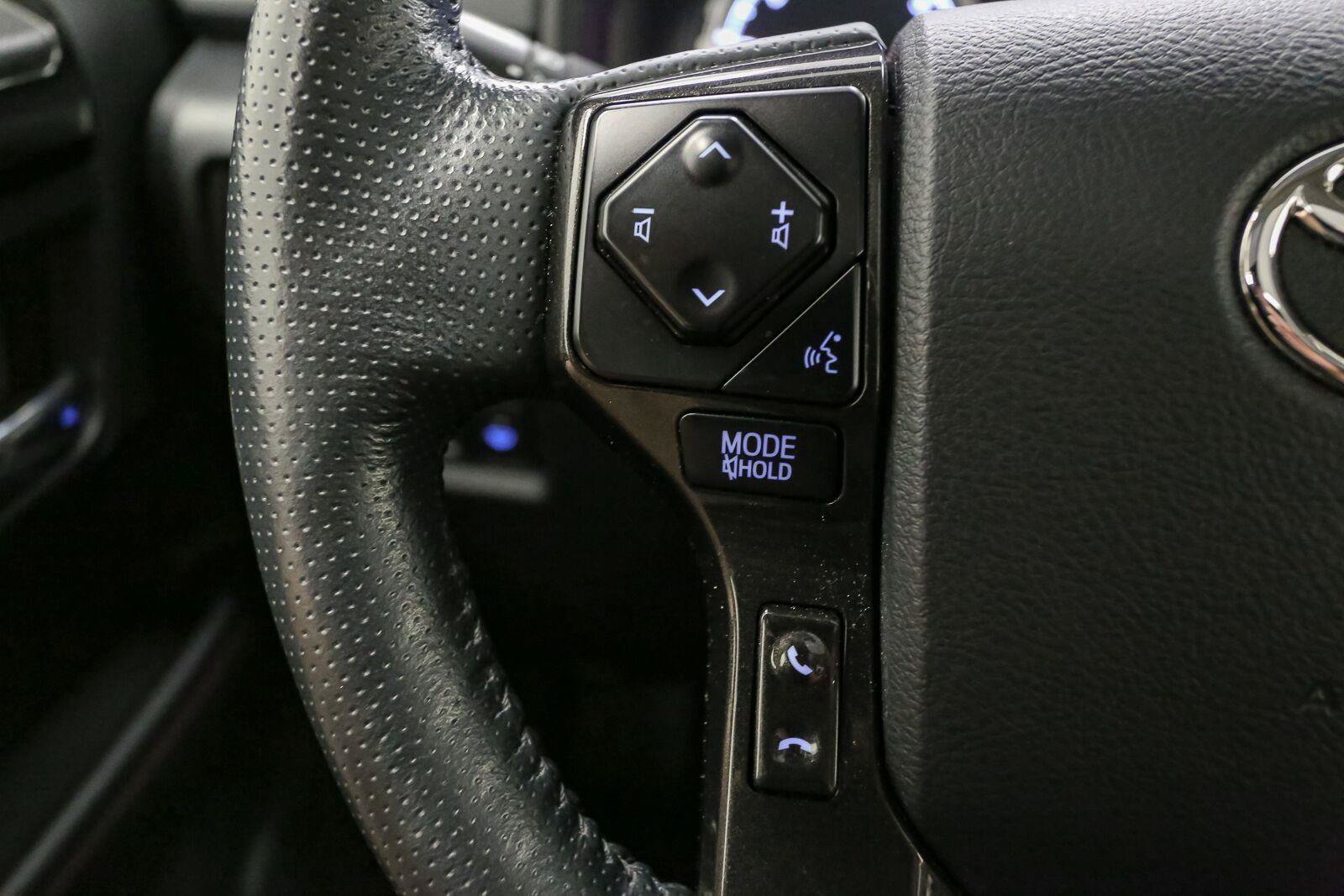 Used 2024 Toyota 4Runner TRD Off-Road Premium w/ Off Road Premium Plus Package AWD/4WD image 33
