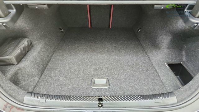 Used 2024 BMW i5 eDrive40i w/ M Sport Package image 15