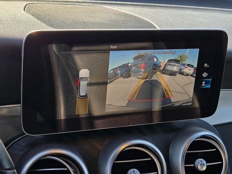 Used 2021 Mercedes-Benz GLC 300 w/ Multimedia Package image 21