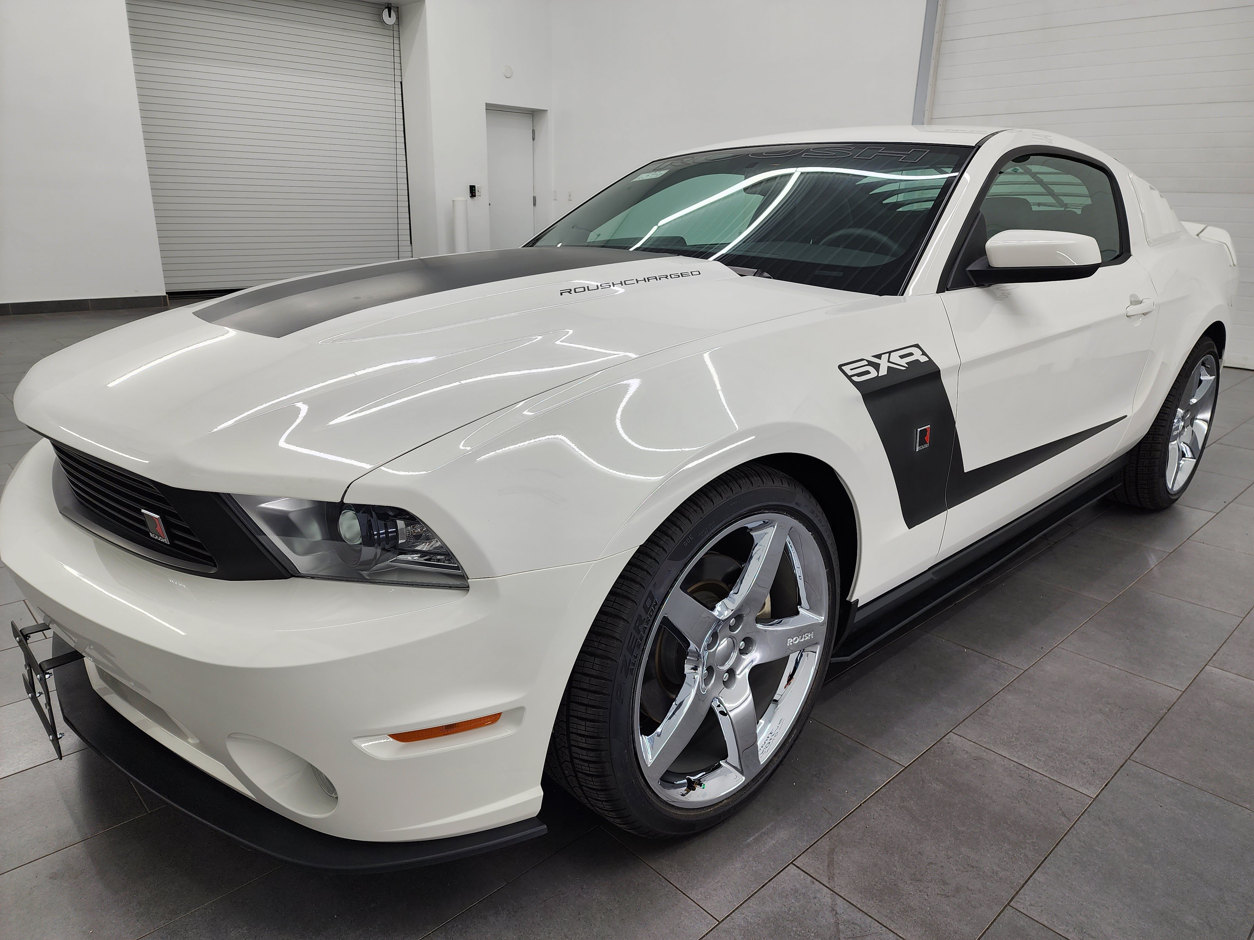 Used 2011 Ford Mustang GT Premium w/ Security Pkg RWD image 8