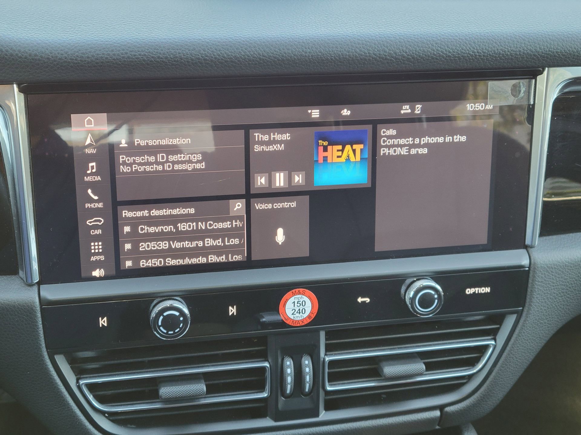 Used 2025 Porsche Macan image 17