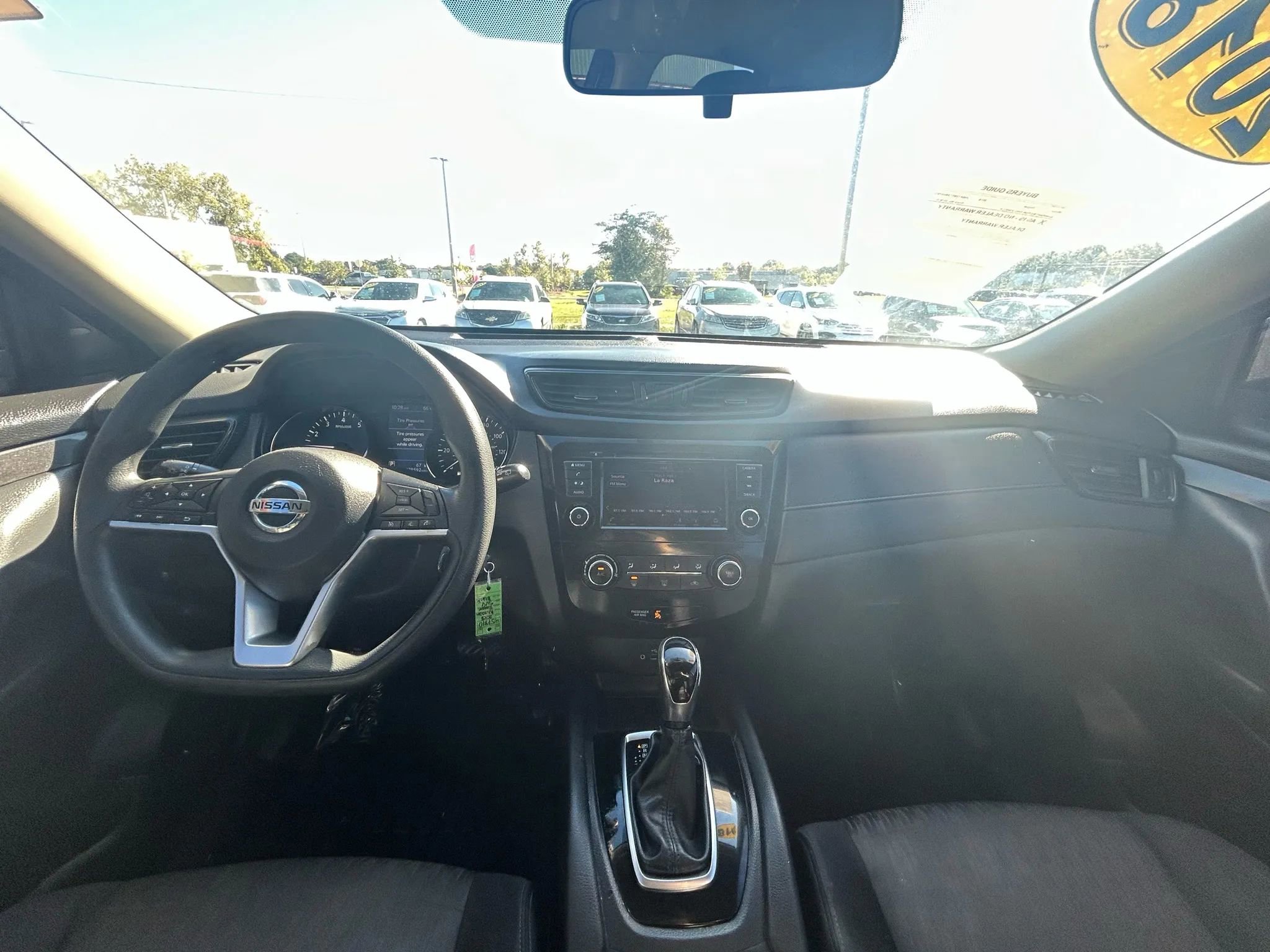 Used 2018 Nissan Rogue S image 11