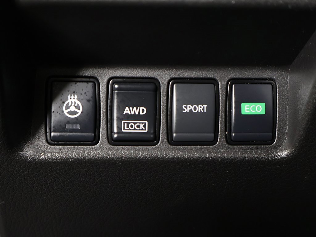 Used 2022 Nissan Rogue Sport SL w/ Premium Package image 42