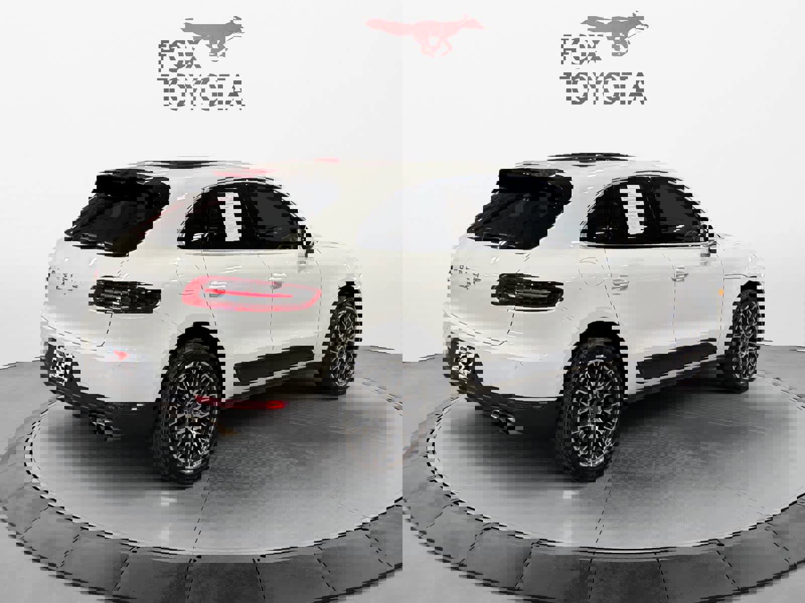 Used 2018 Porsche Macan S image 6